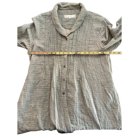 Kleen Women's Beige tan Long Sleeves Button Down Shirt Size Medium - Picture 4 of 5